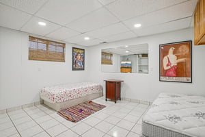S 700-S2412-022.jpg