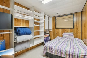 S 700-S2412-028.jpg