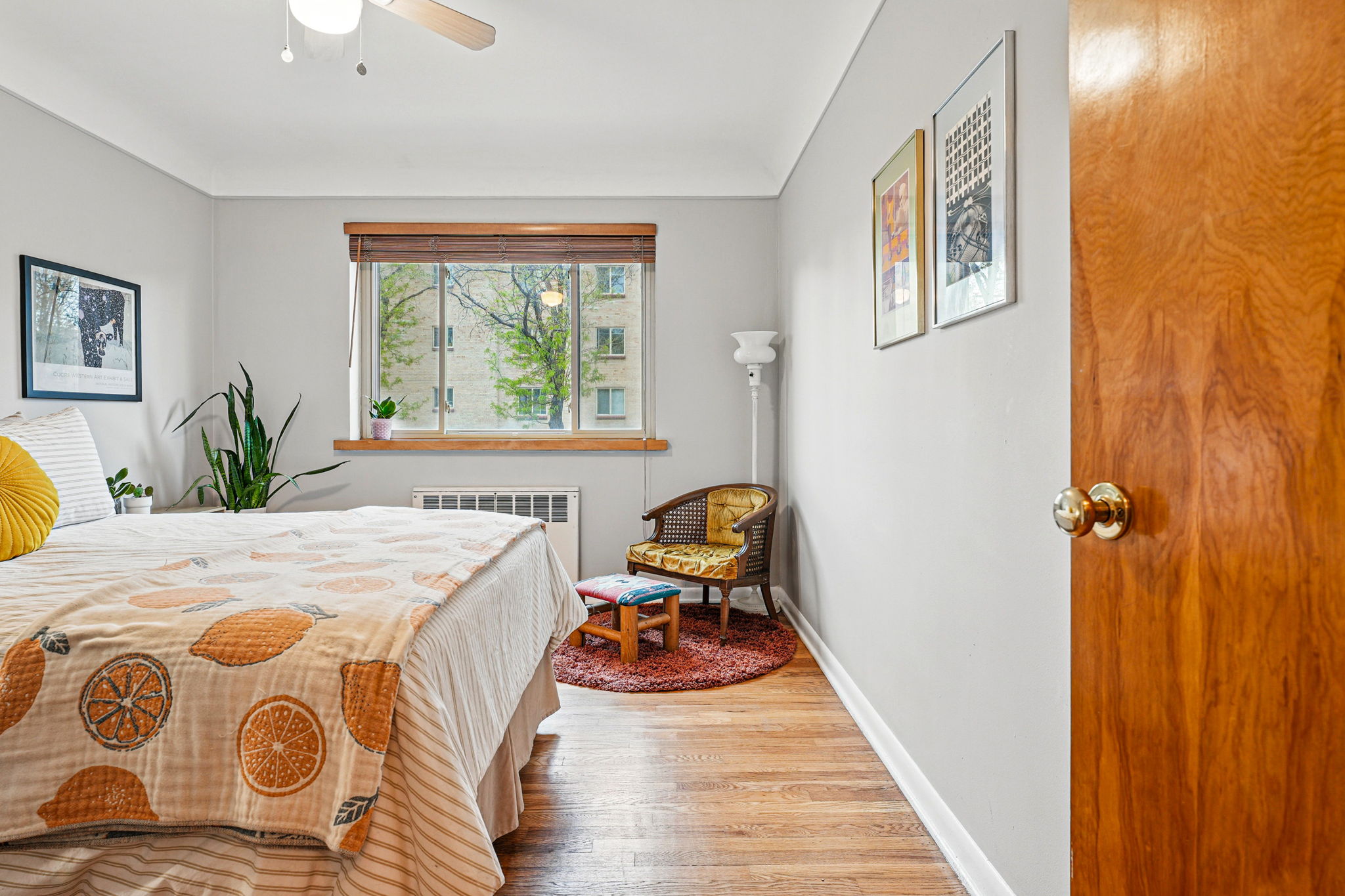 Spacious bedroom