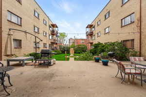 Community courtyard provides great outdoor space to gather with friends and neighbors!