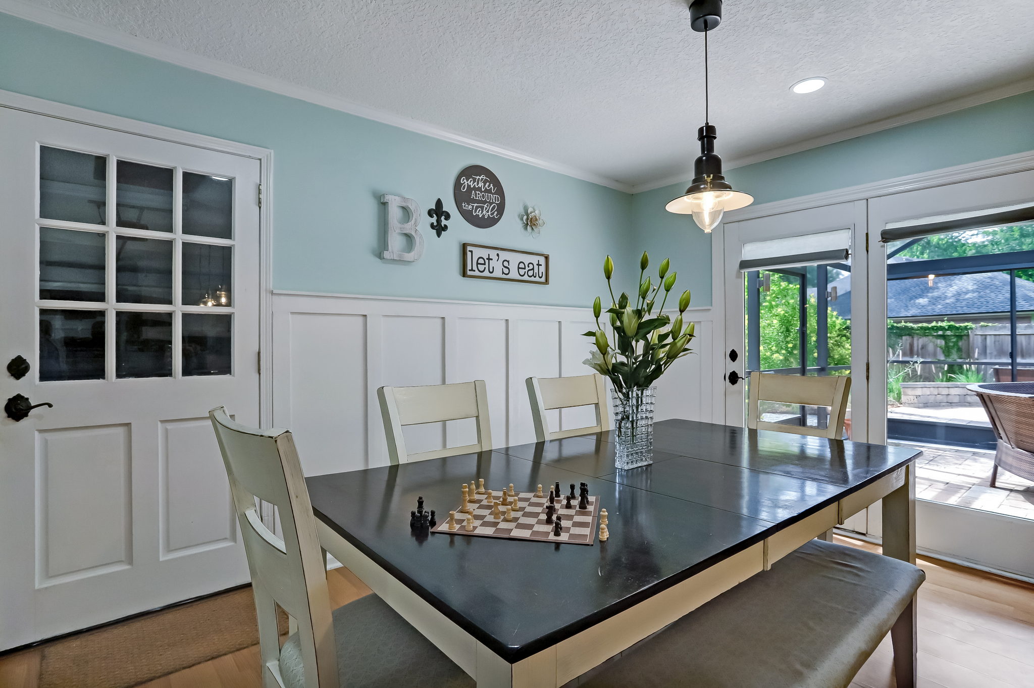 Breakfast Nook