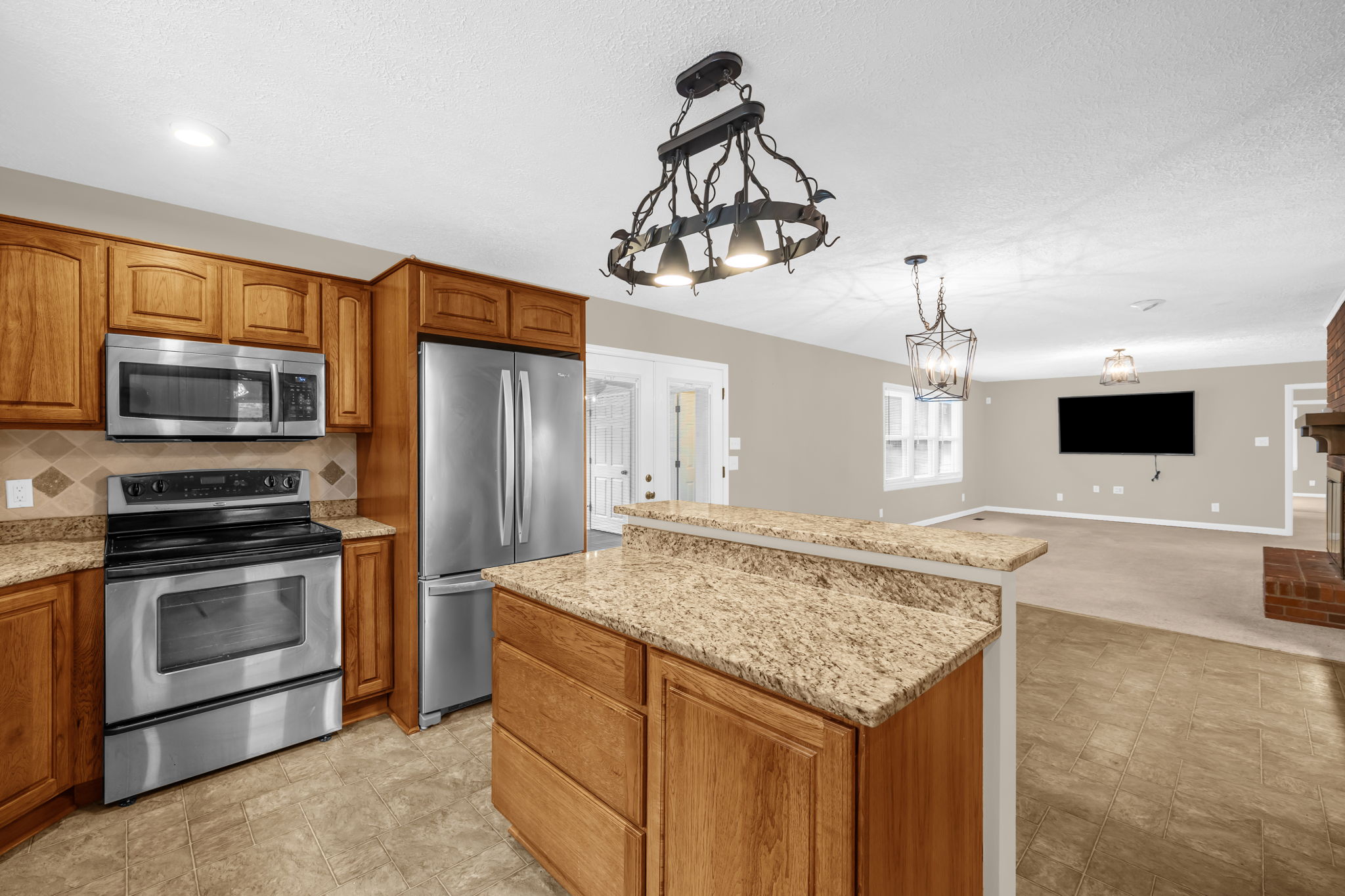 1175 Whispering Pines Dr-14