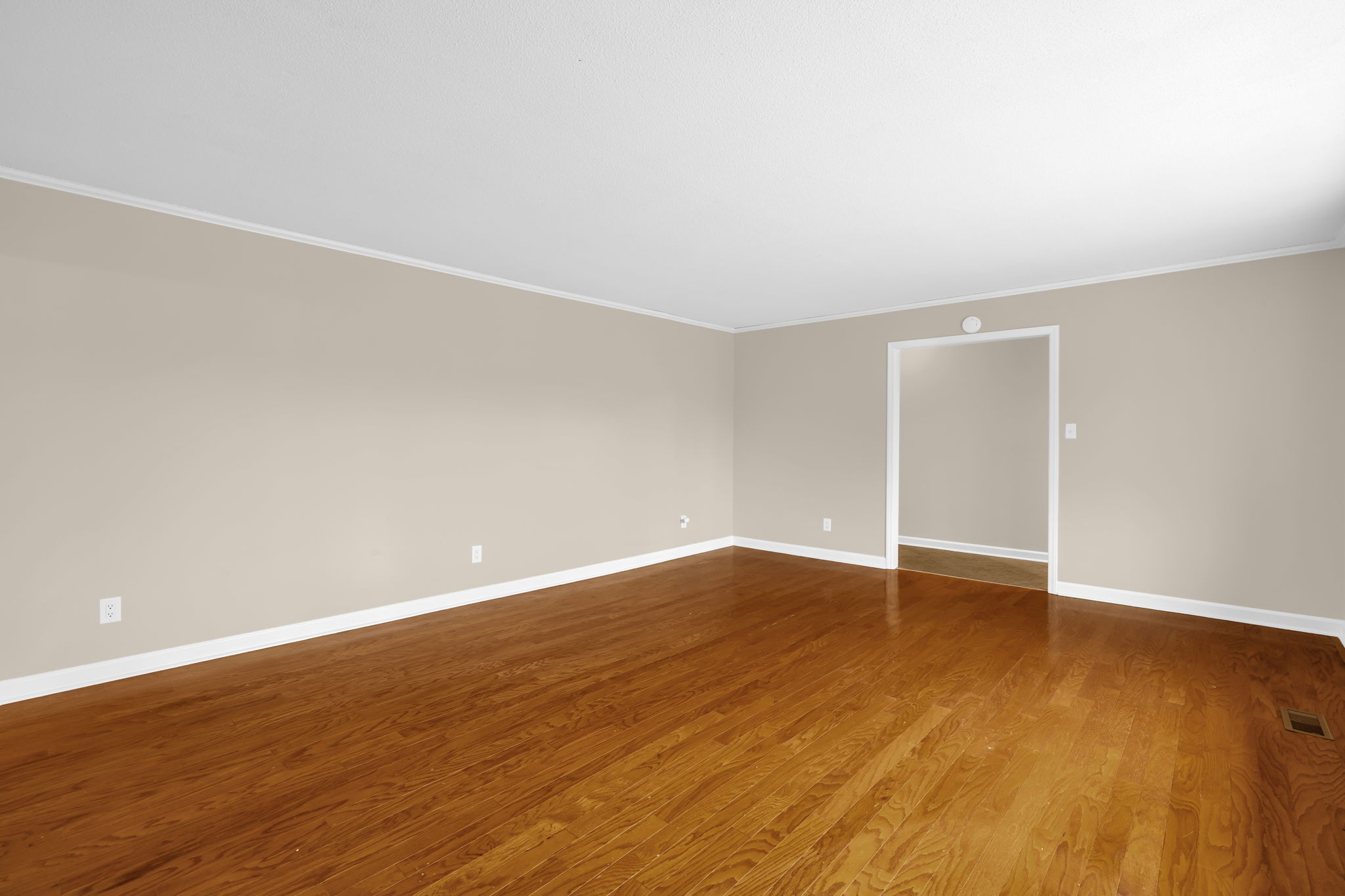 1175 Whispering Pines Dr-21