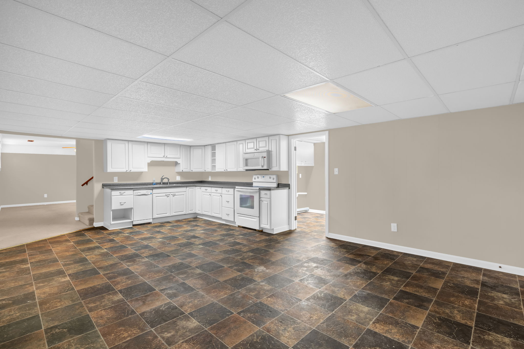 1175 Whispering Pines Dr-35