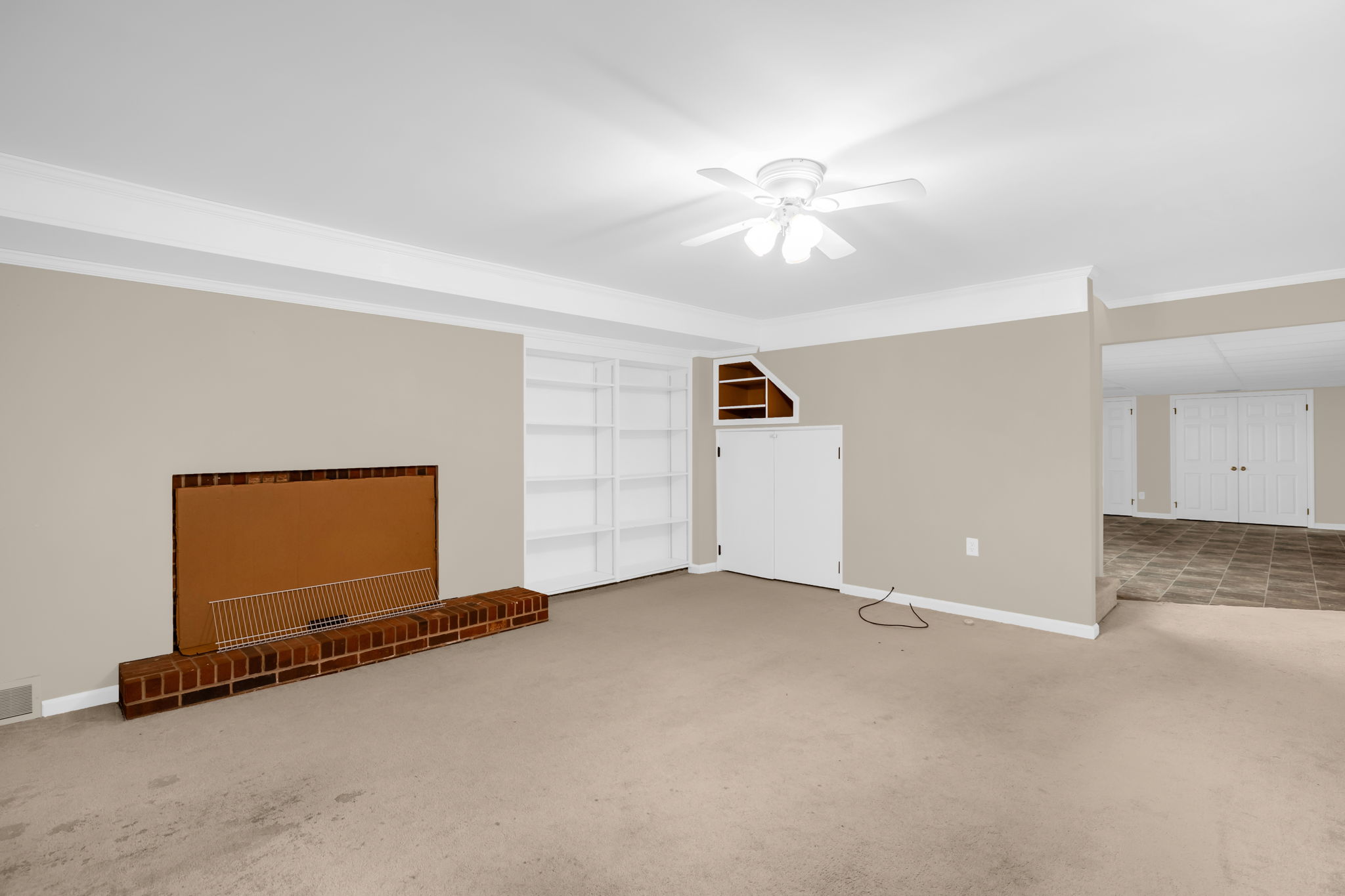 1175 Whispering Pines Dr-38