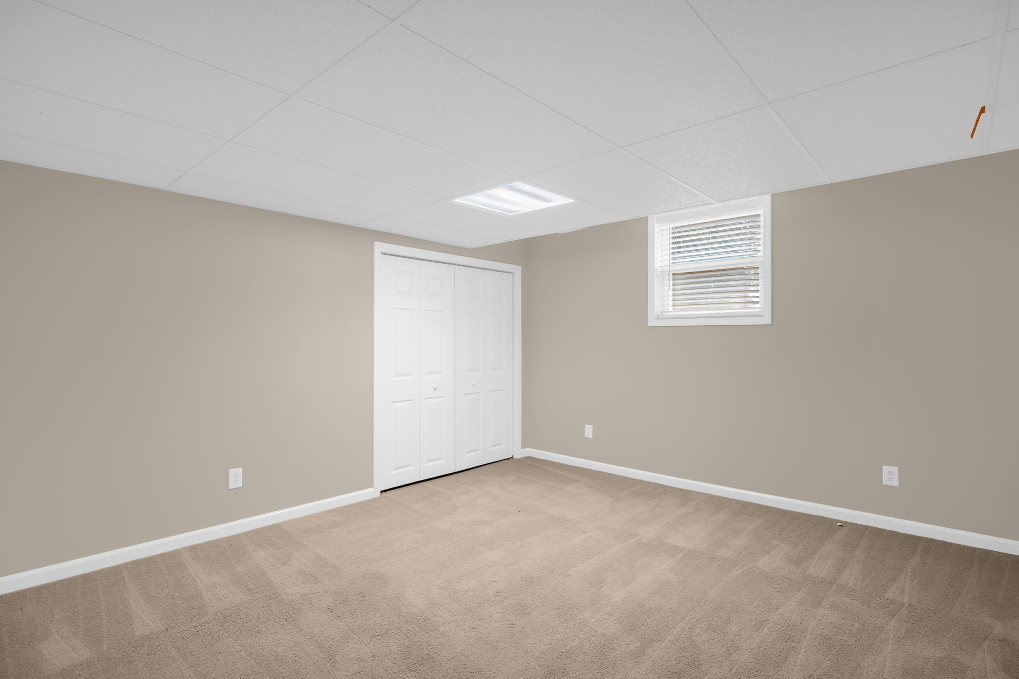 1175 Whispering Pines Dr-40