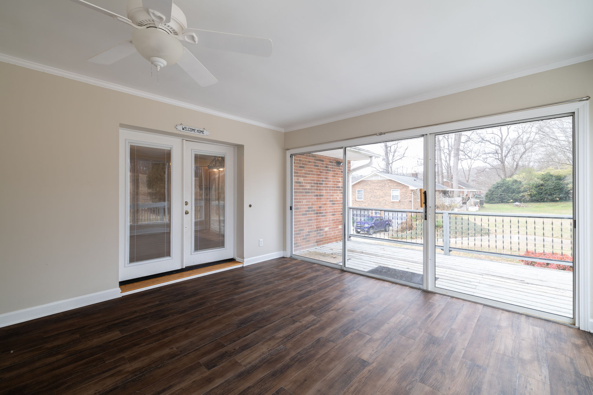 1175 Whispering Pines Dr-46