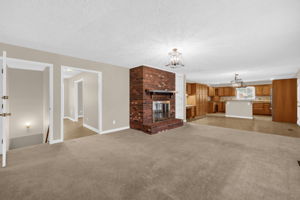 1175 Whispering Pines Dr-8