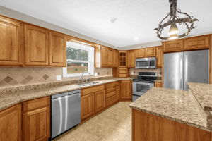 1175 Whispering Pines Dr-13