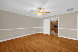 1175 Whispering Pines Dr-19