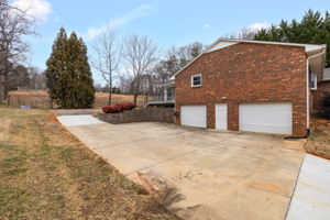 1175 Whispering Pines Dr-50