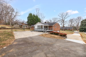 1175 Whispering Pines Dr-53