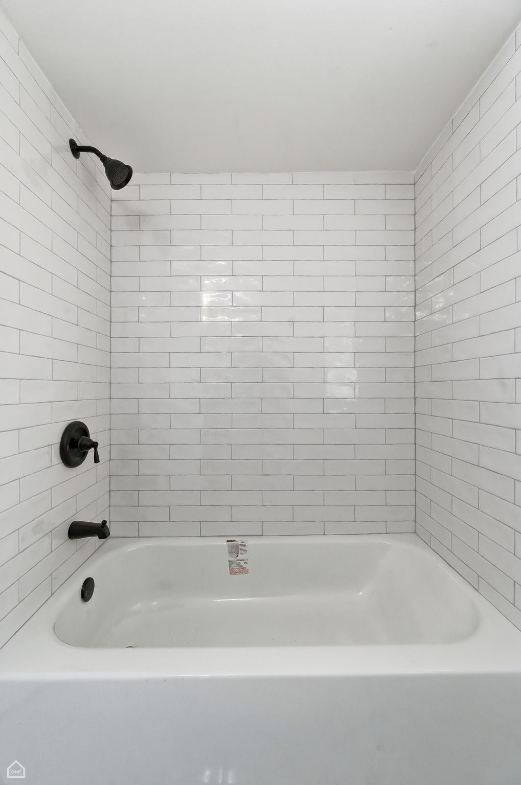 11755 S Throop St - Danny Santana_CHP2026_011