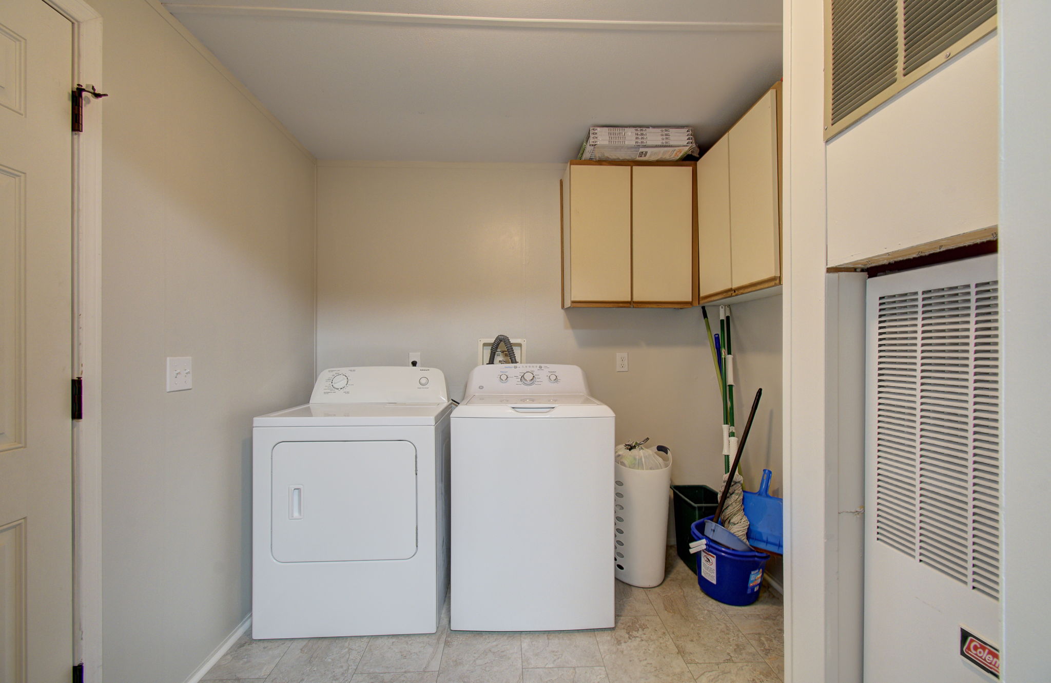 02 laundry room