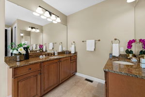 I cannot begin to express the natural light that this lovely bathroom gets during the day! SO pleasant.