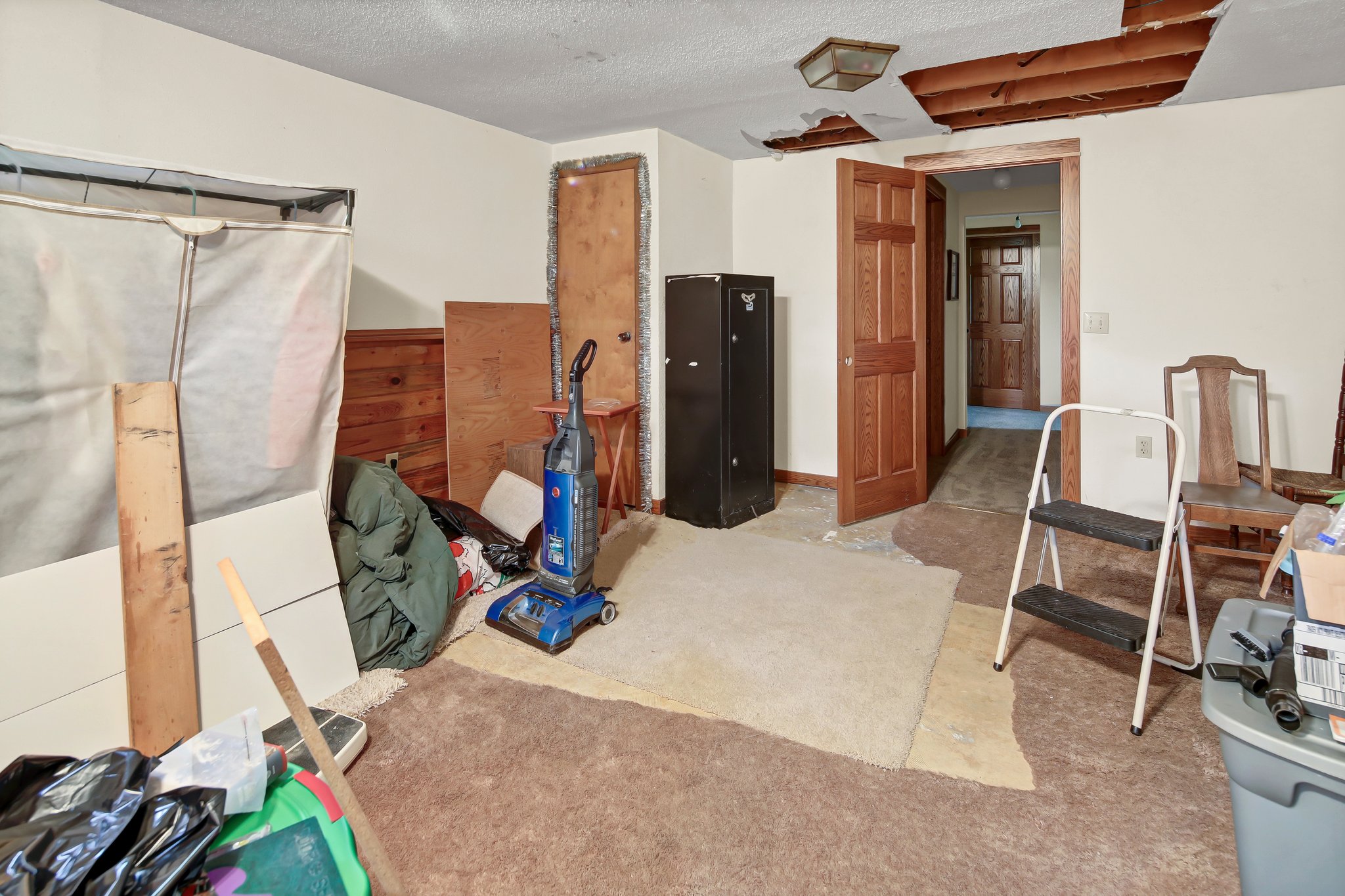  Photo 32