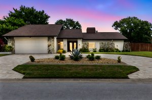 1177 Eniswood Pkwy_0001 day to dusk.jpeg