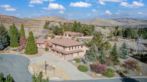 Interior of this listing is virtually staged.