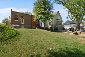  Photo 23