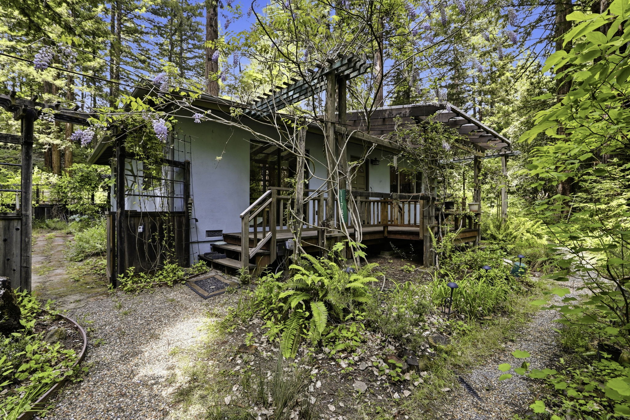 004_F8_11785 E Zayante Rd