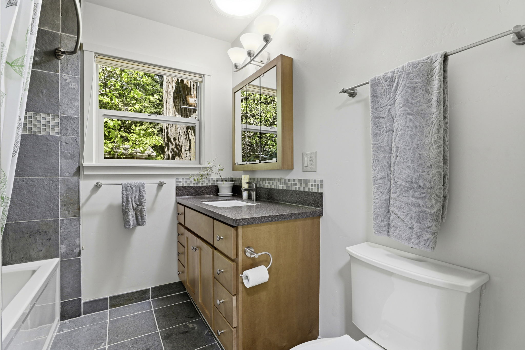 037_F8_11785 E Zayante Rd