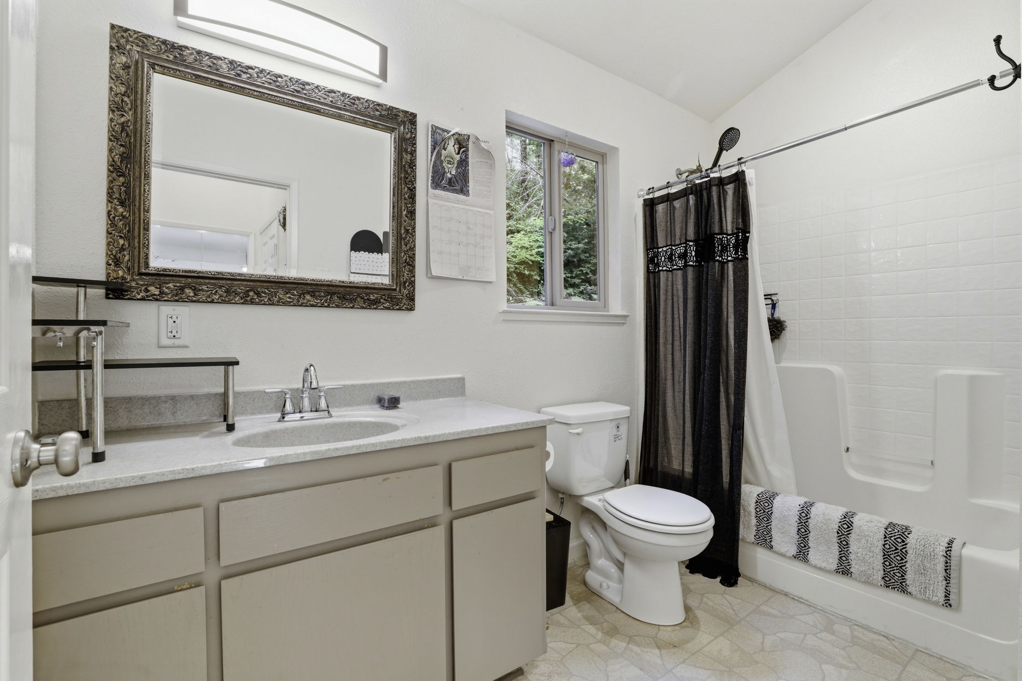 041_F8_11785 E Zayante Rd