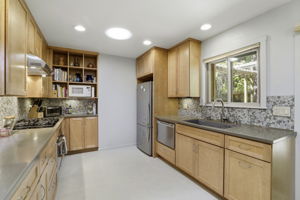 023_F8_11785 E Zayante Rd