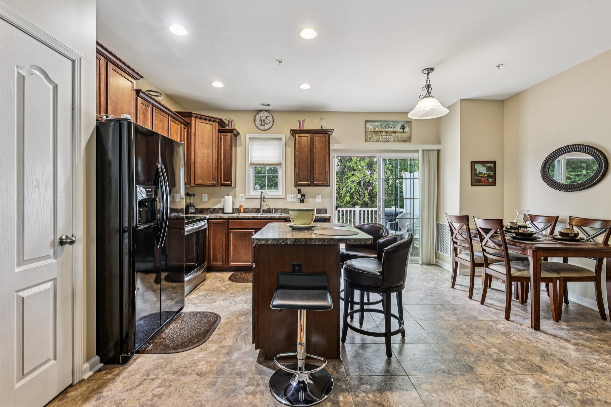 Sunningdale Pl-S1609-014.jpg