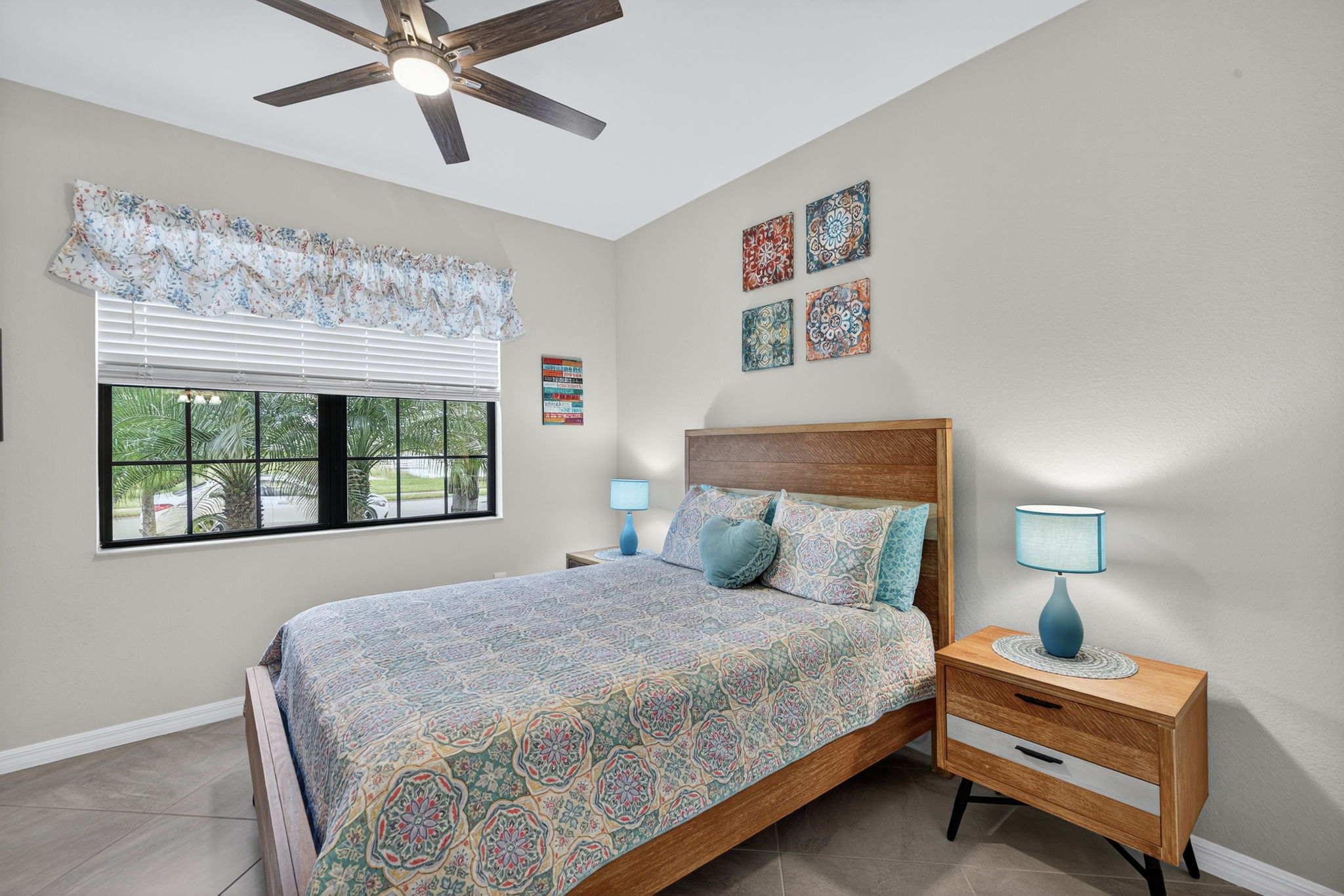 Guest Bedroom 2 - 1 of 2