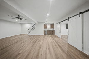  Photo 34