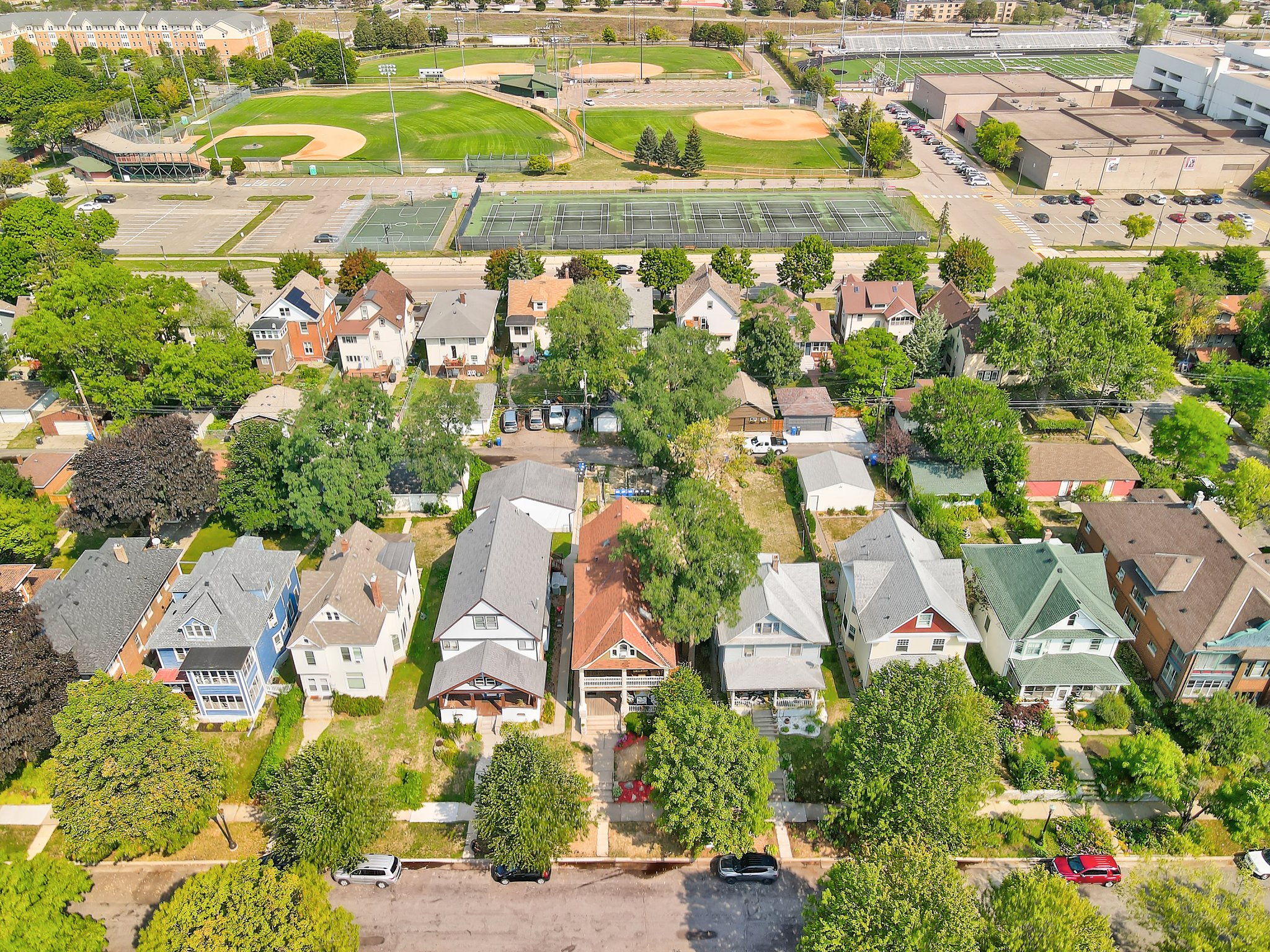 1179 Dayton Ave, St Paul, MN 55104, USA Photo 12