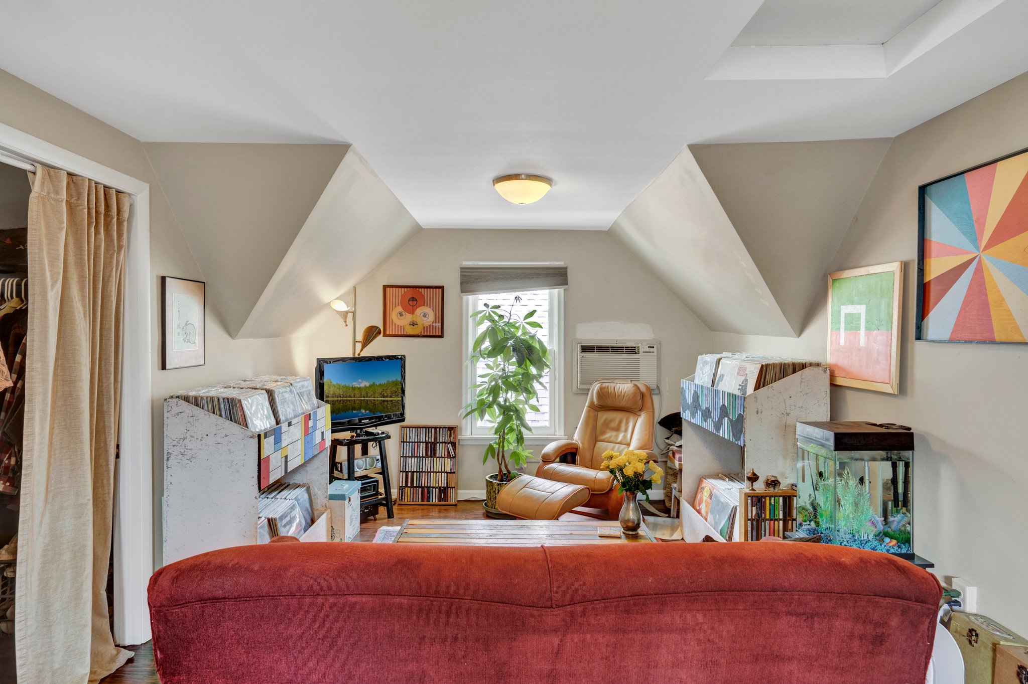 1179 Dayton Ave, St Paul, MN 55104, USA Photo 67