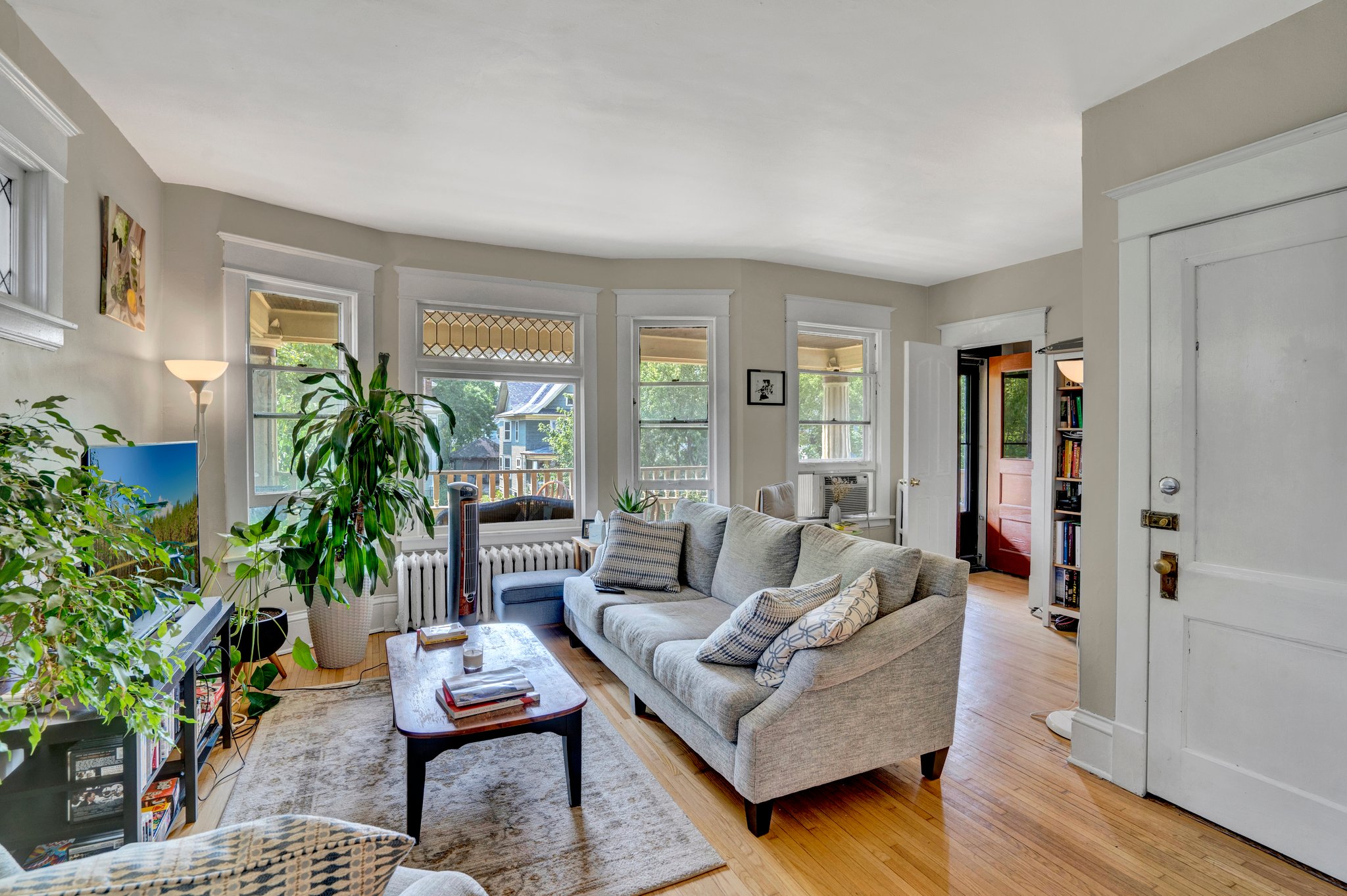 1179 Dayton Ave, St Paul, MN 55104, USA Photo 40