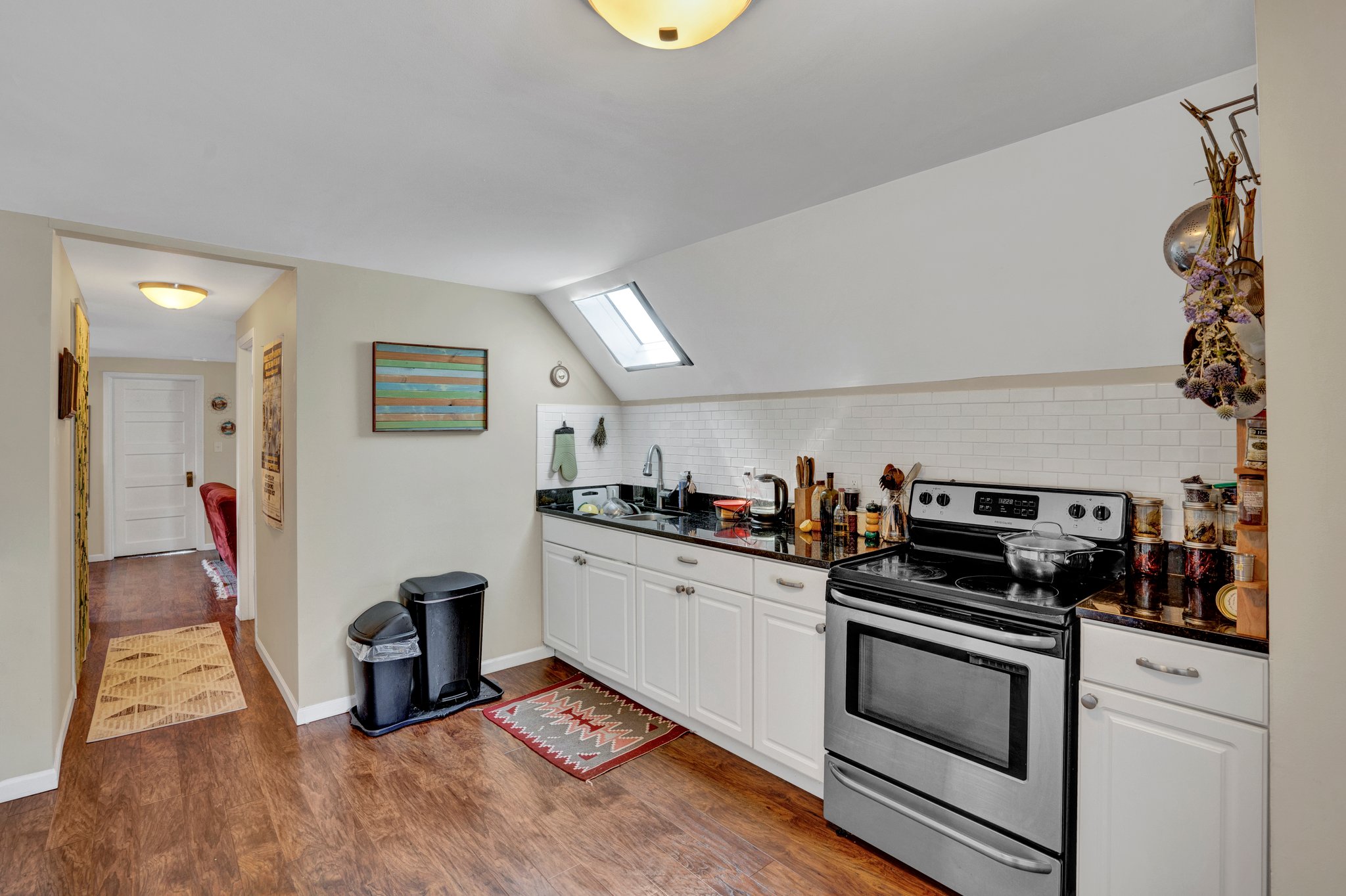 1179 Dayton Ave, St Paul, MN 55104, USA Photo 60