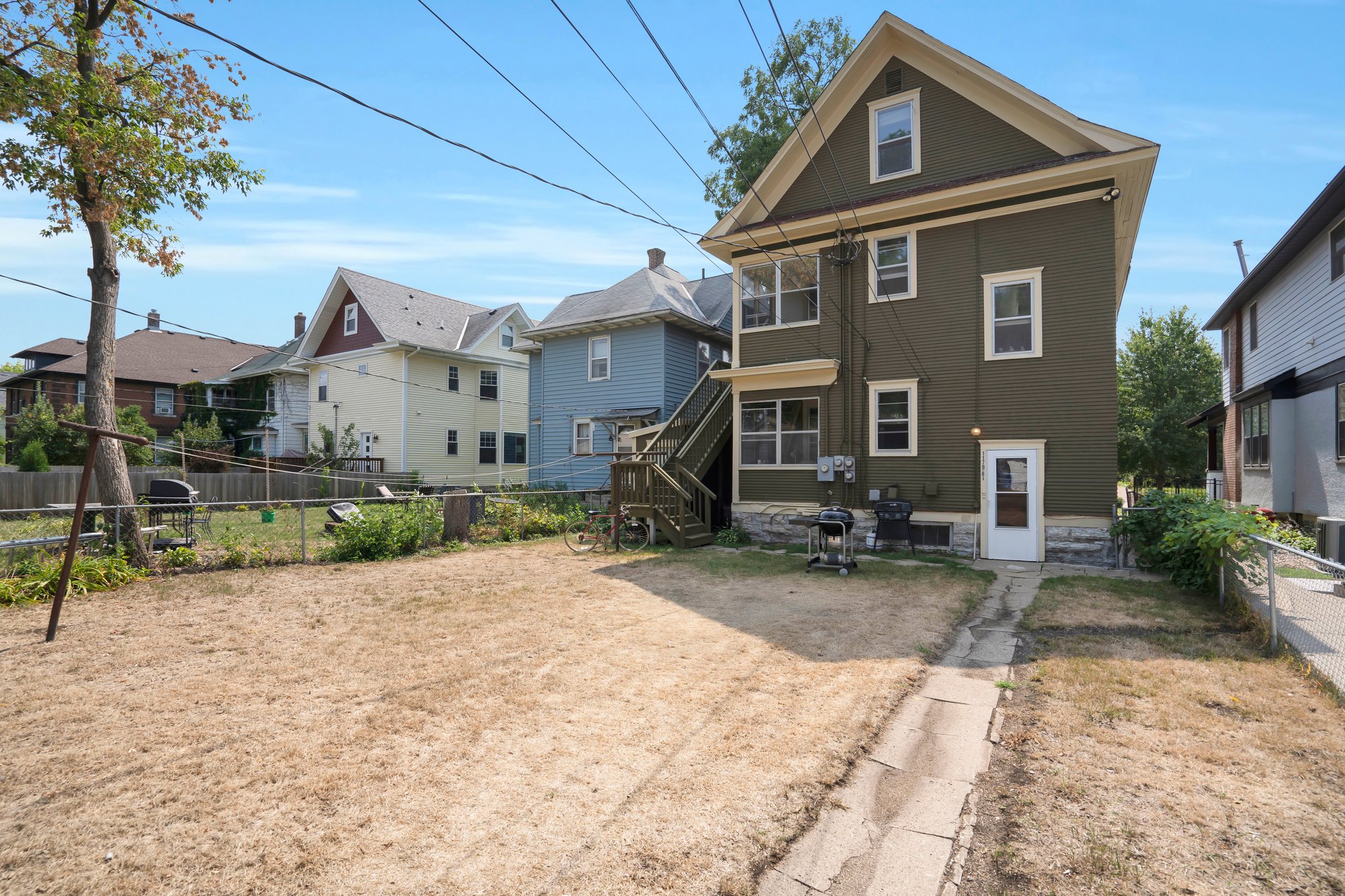 1179 Dayton Ave, St Paul, MN 55104, USA Photo 80