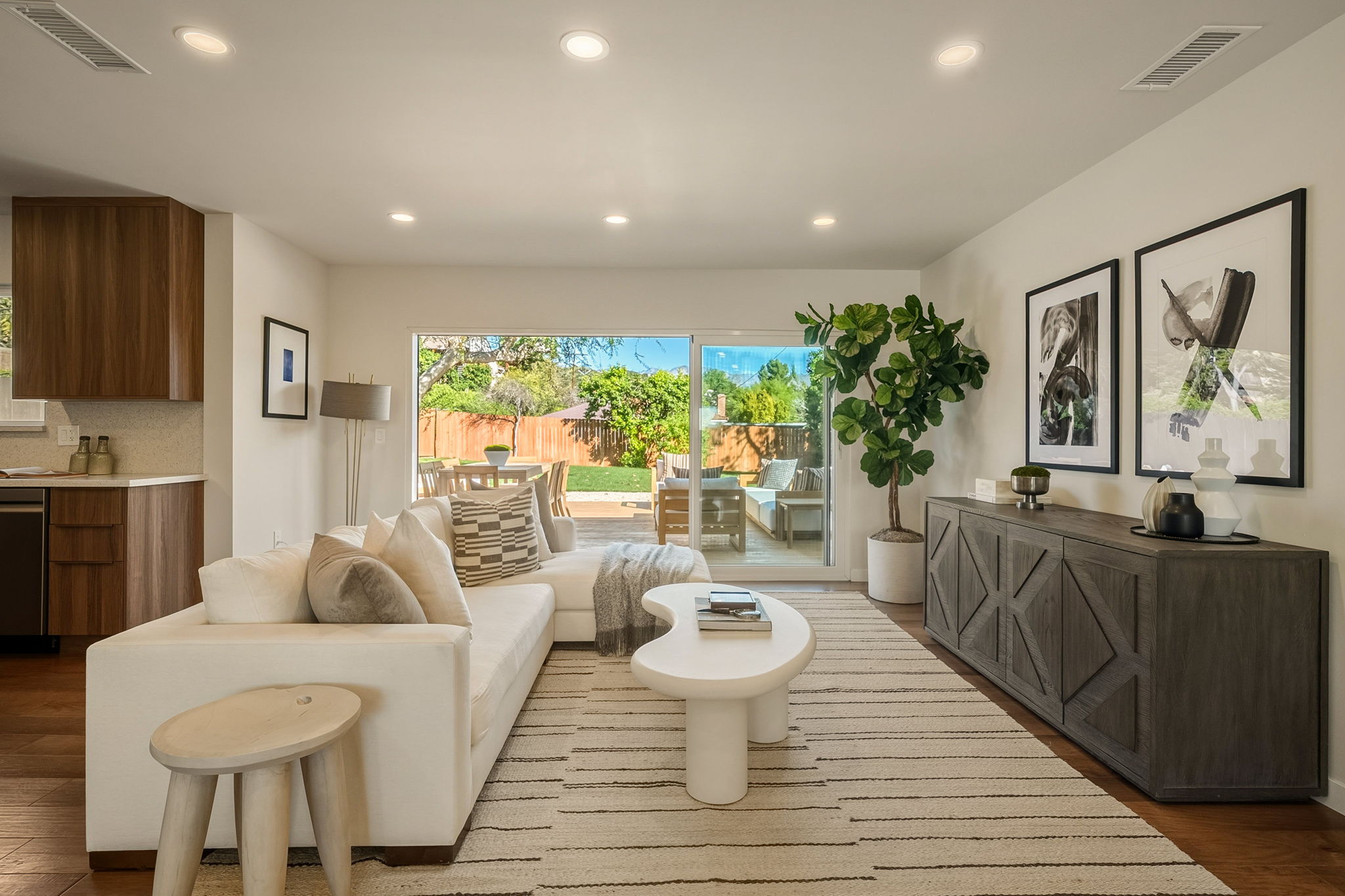 1179 Kipling Avenue-17