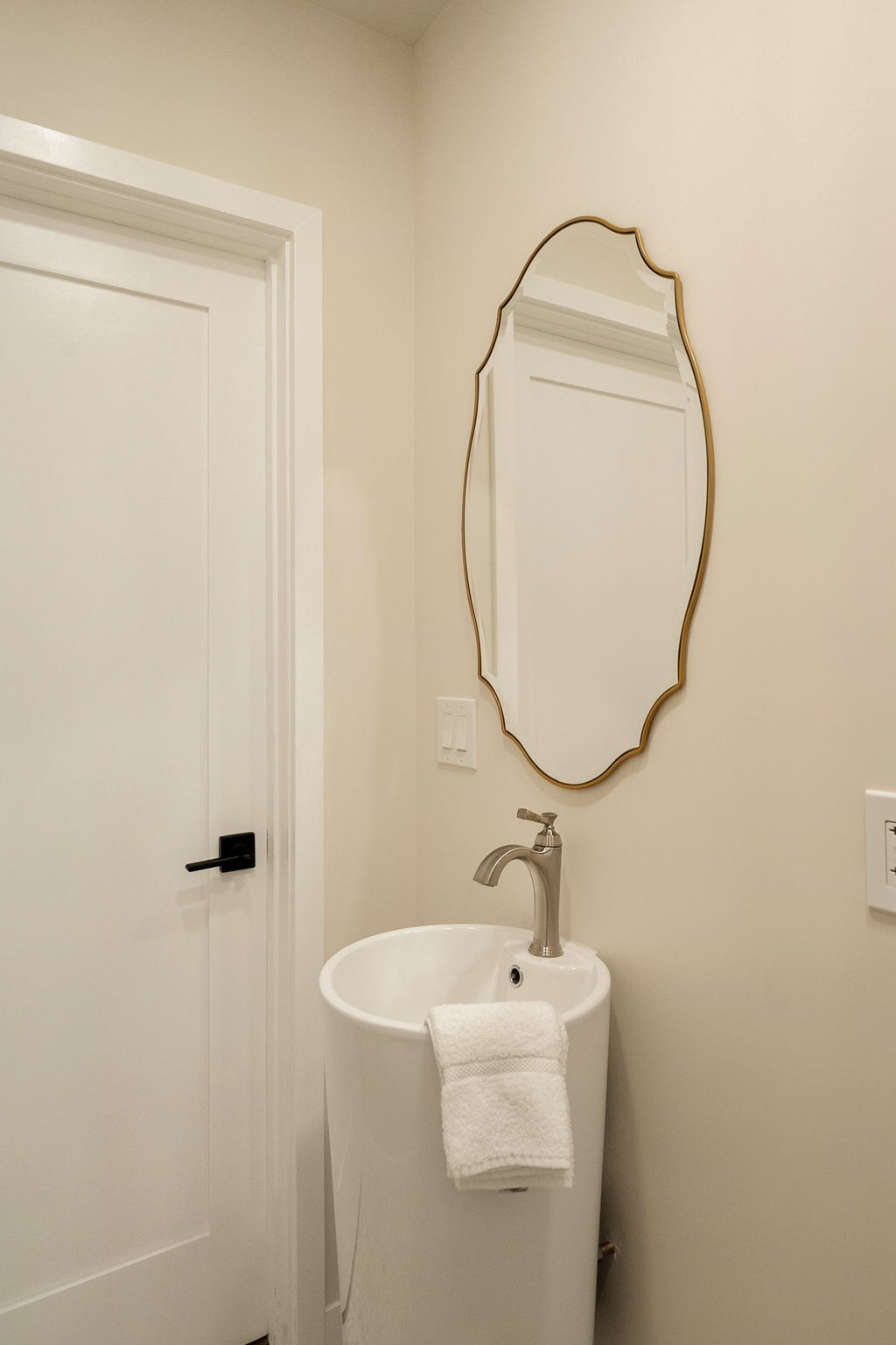 1179 Kipling Avenue-38