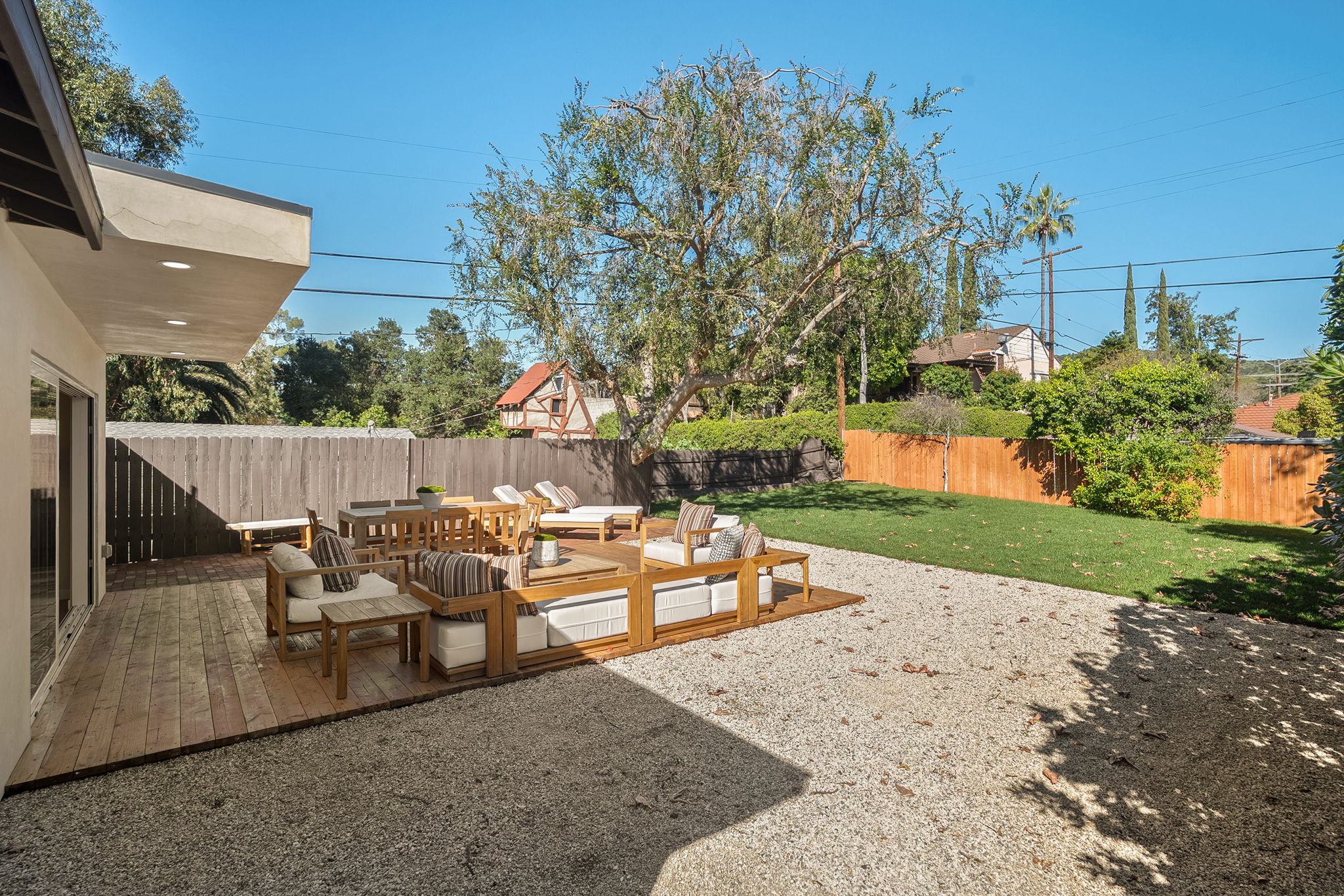 1179 Kipling Avenue-52