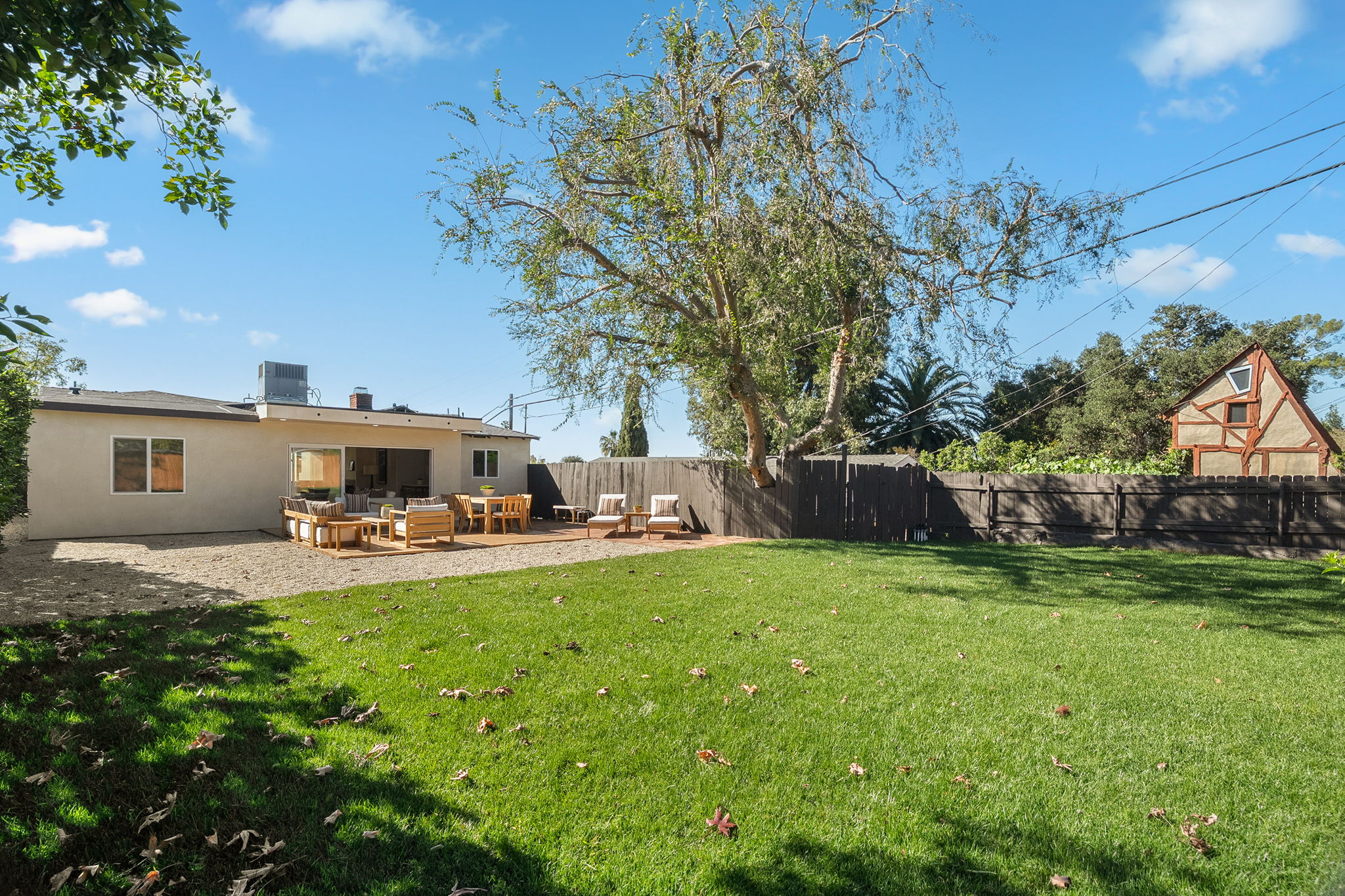 1179 Kipling Avenue-57