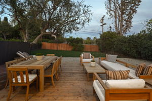 1179 Kipling Avenue-76