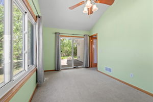  Photo 30