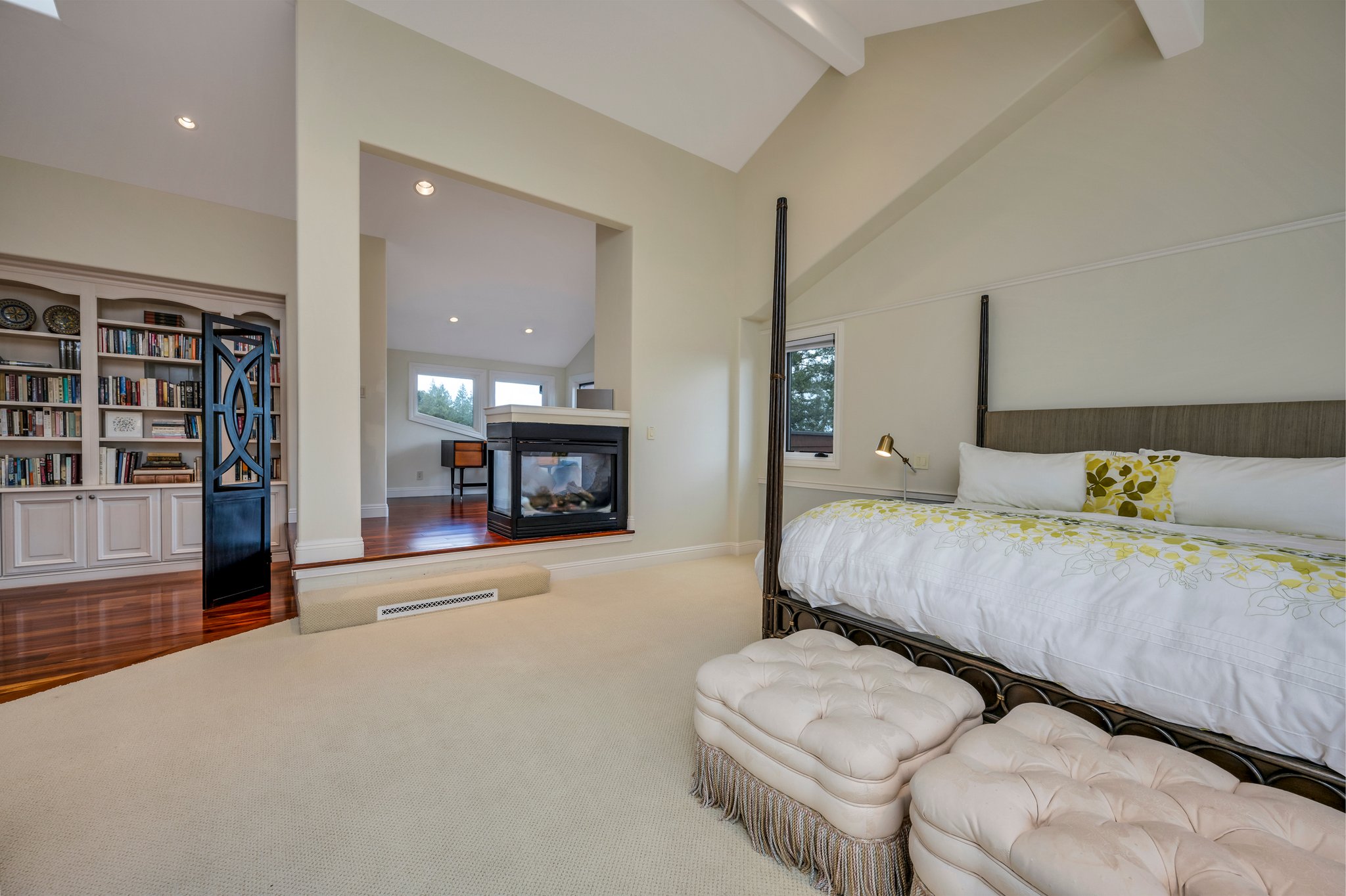 Main bedroom with gas fireplace