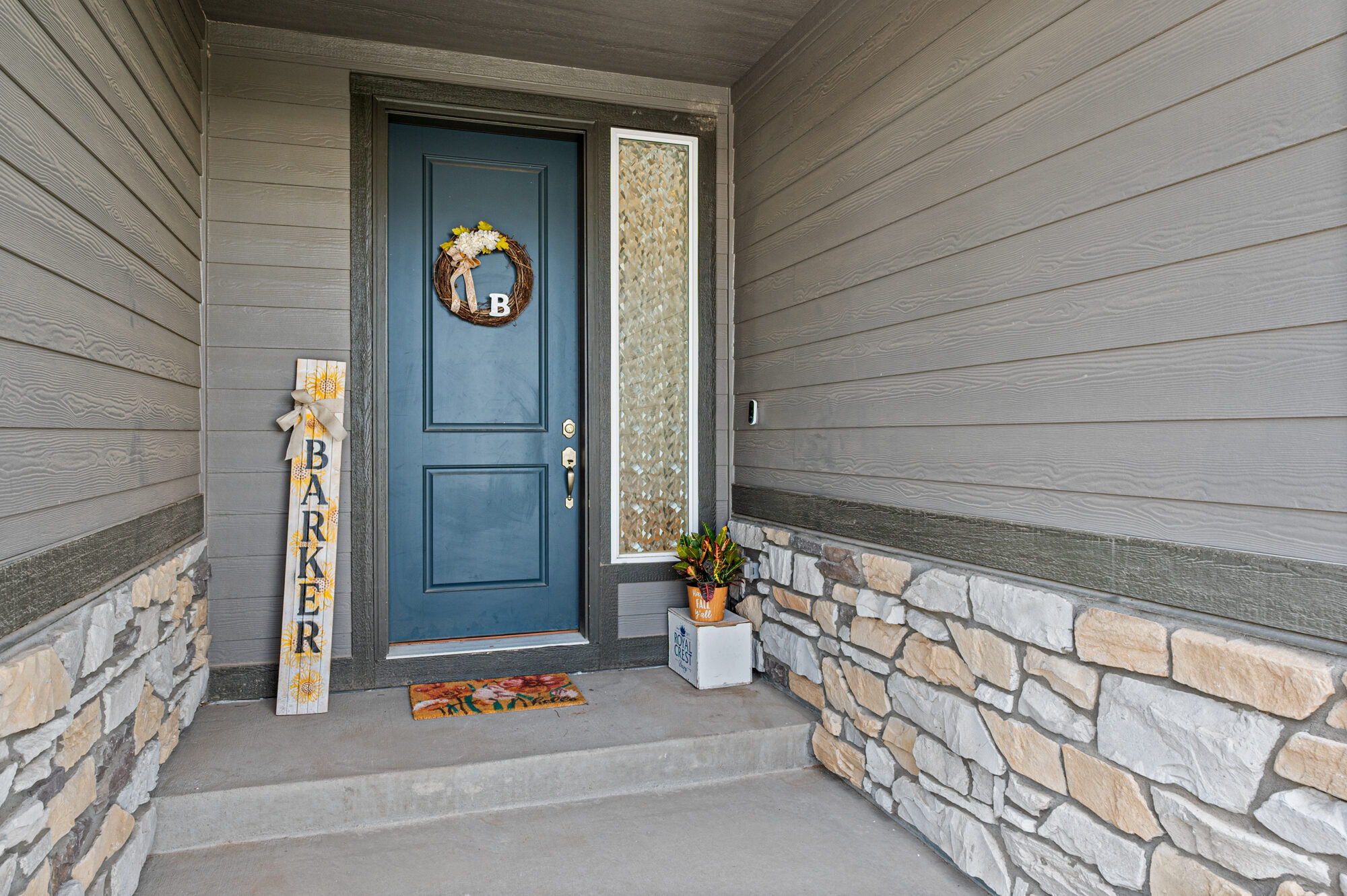 Front Exterior Entry