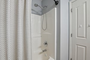 Kittery Dr-S1306-042.jpg