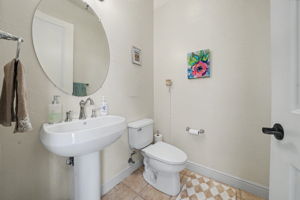 Photo 49