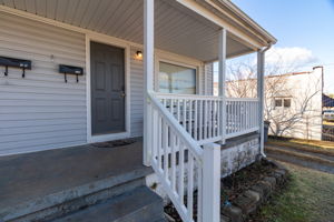 118 E Kivett St-6