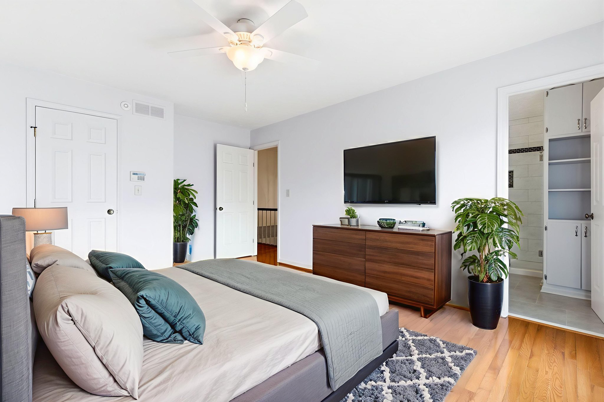 118 Gardiner Lake Rd-41 virtually staged.jpeg