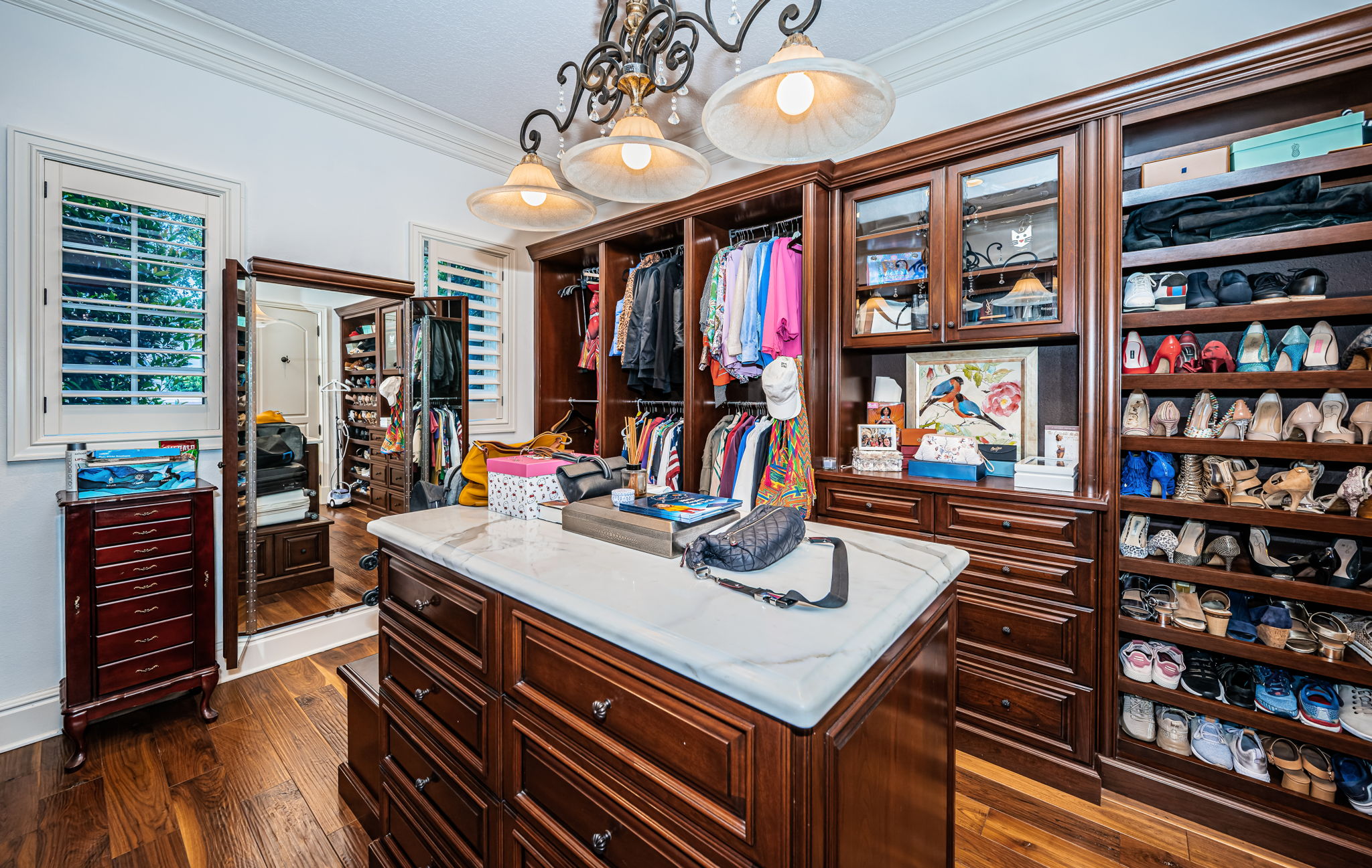 First Floor Master Bedroom Walk-in Closet1b