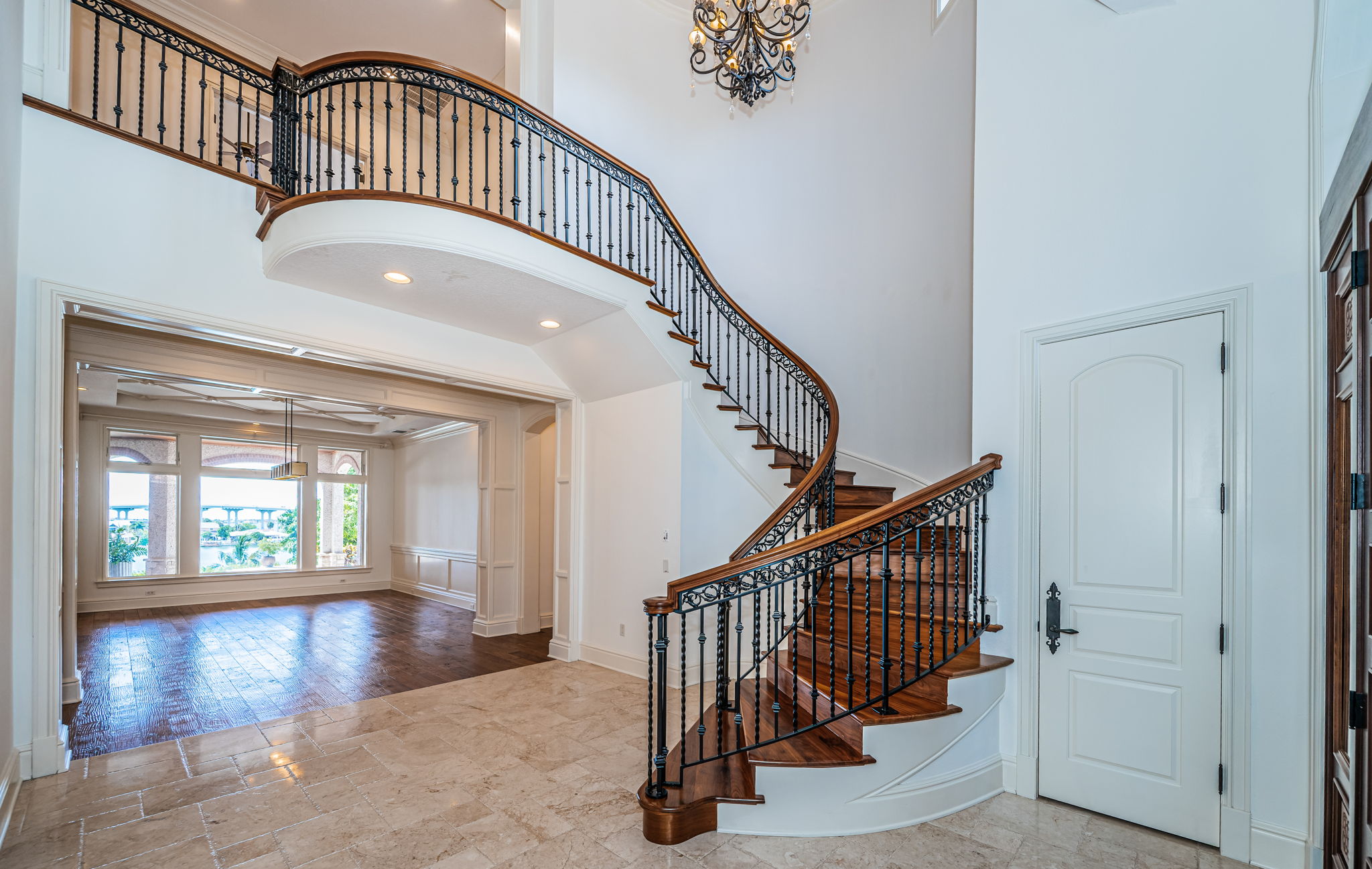 Foyer12