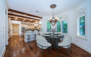 Kitchen Eat-in Area10C